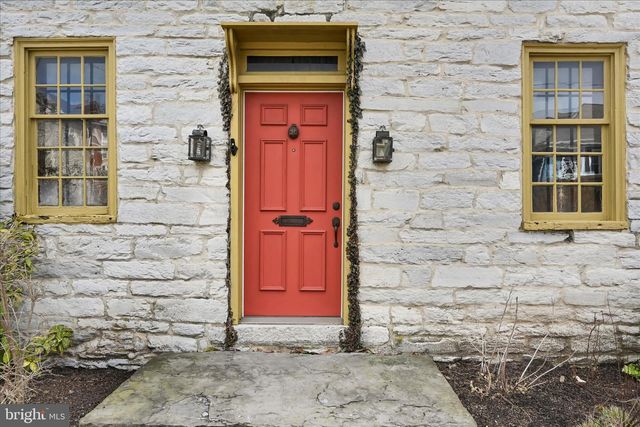 414 E MAIN, Annville, PA 17003