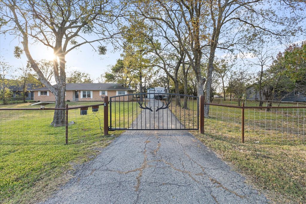 4990 State Highway 34 S, Greenville, TX 75402