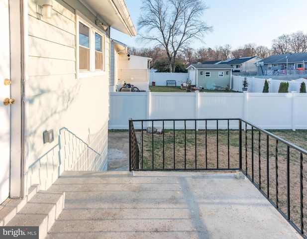 7917 GRANT DR, Glenarden, MD 20706