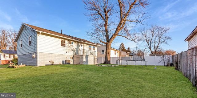 7917 GRANT DR, Glenarden, MD 20706