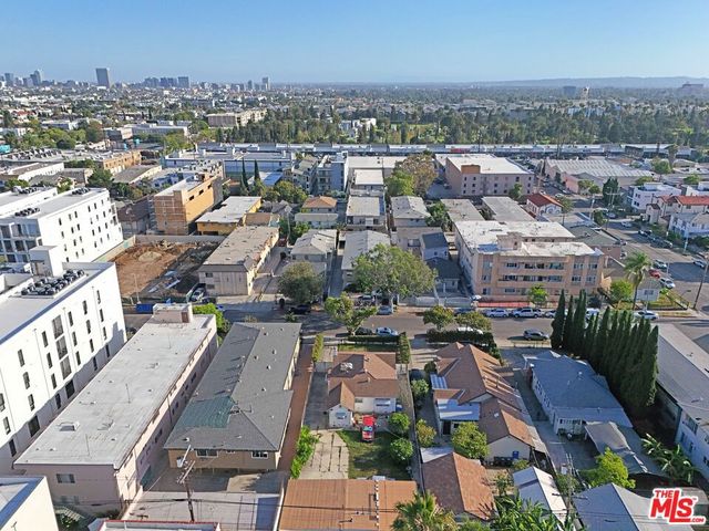 5836 Lexington Avenue, Los Angeles, CA 90038