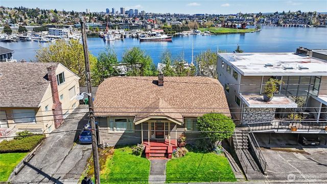 2538 Dexter Ave N Avenue N, Seattle, WA 98109