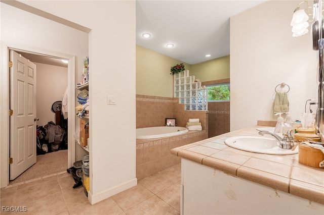 8004 Vega CT, Labelle, FL 33935