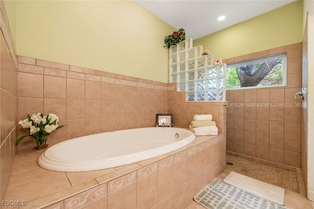 8004 Vega CT, Labelle, FL 33935