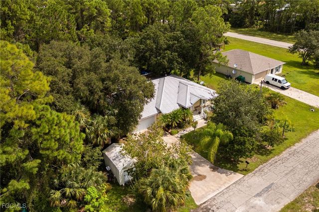 8004 Vega CT, Labelle, FL 33935