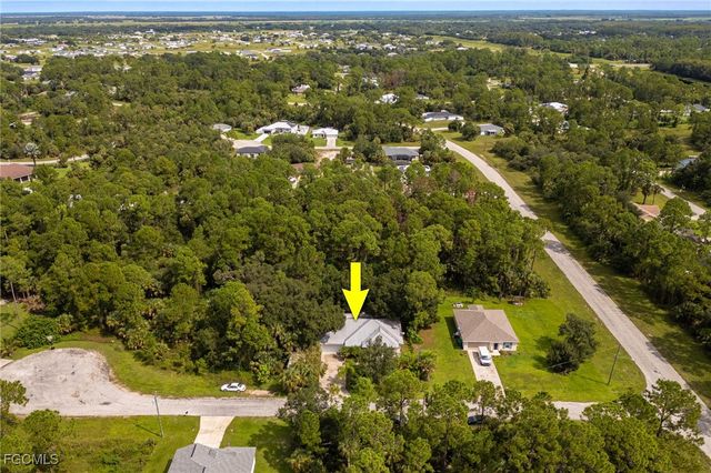 8004 Vega CT, Labelle, FL 33935