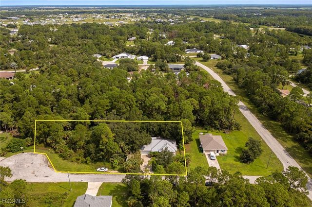 8004 Vega CT, Labelle, FL 33935