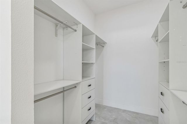 706 LEXINGTON BOULEVARD, Tampa, FL 33612