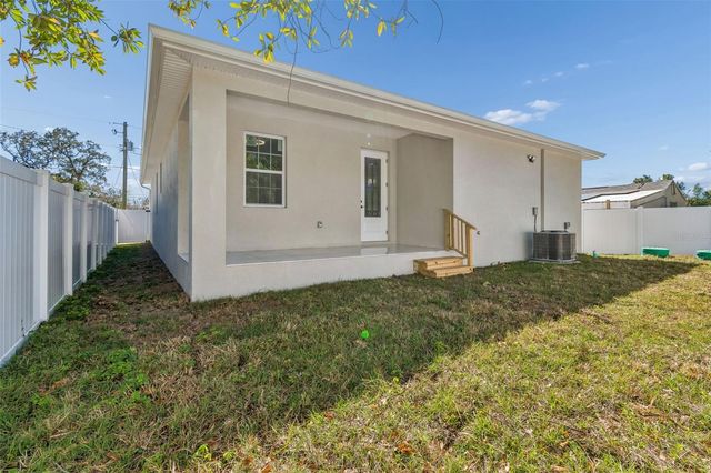 706 LEXINGTON BOULEVARD, Tampa, FL 33612