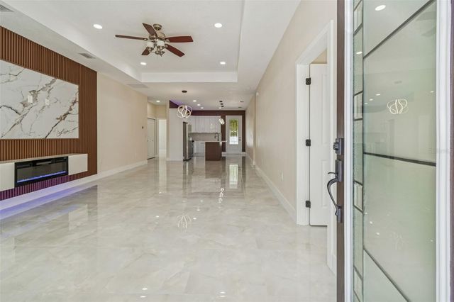 706 LEXINGTON BOULEVARD, Tampa, FL 33612