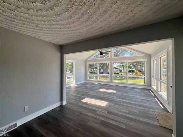 3009 Lynnhaven DR, Virginia Beach, VA 23451