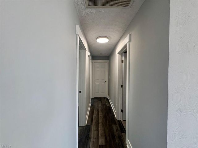 3009 Lynnhaven DR, Virginia Beach, VA 23451