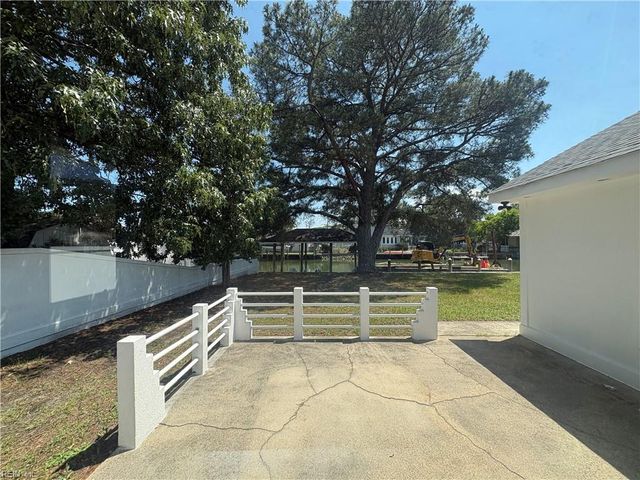 3009 Lynnhaven DR, Virginia Beach, VA 23451