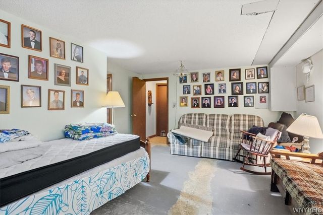2714 Willow Avenue, Niagara Falls, NY 14305