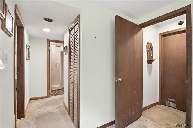 2714 Willow Avenue, Niagara Falls, NY 14305