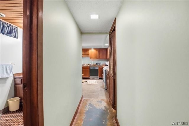 2714 Willow Avenue, Niagara Falls, NY 14305