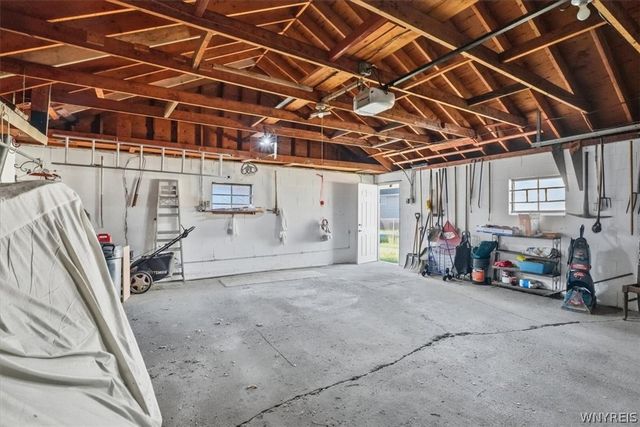 2714 Willow Avenue, Niagara Falls, NY 14305