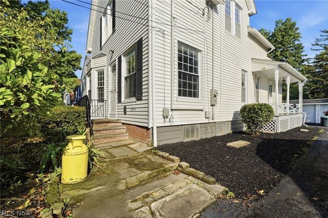 22955 Fairmount Boulevard, Shaker Heights, OH 44118