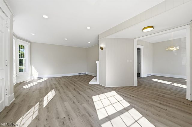 22955 Fairmount Boulevard, Shaker Heights, OH 44118