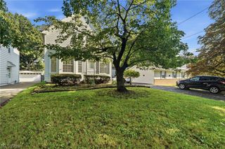22955 Fairmount Boulevard, Shaker Heights, OH 44118
