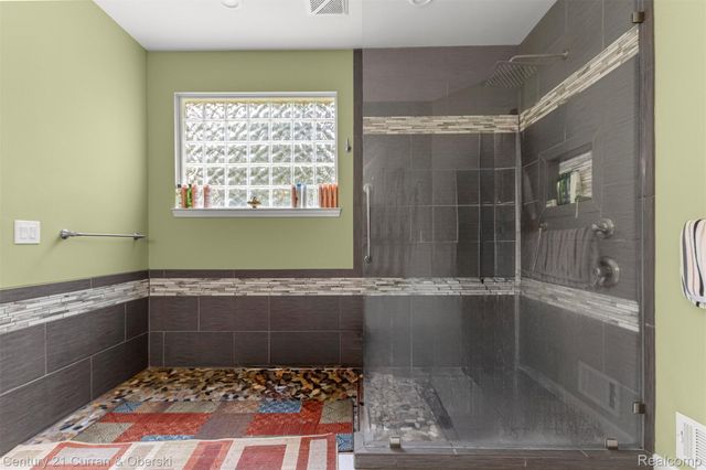 25873 Cove Creek Drive, Taylor, MI 48180