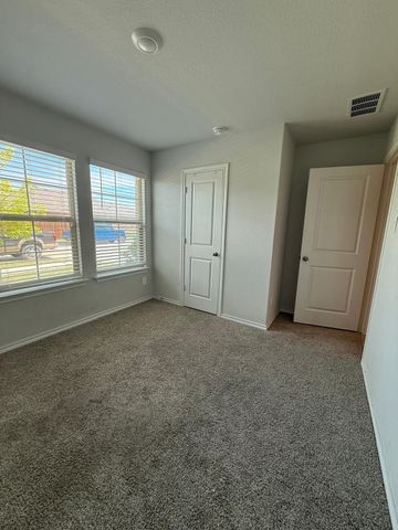 112 Piping Rock Drive, Fort Worth, TX 76131