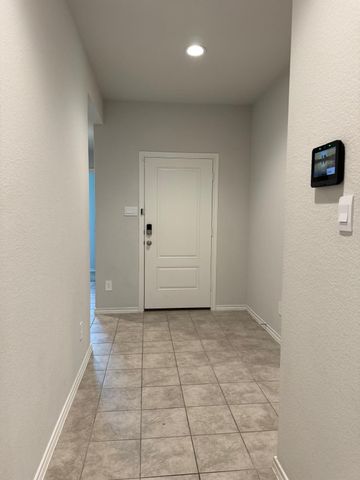 112 Piping Rock Drive, Fort Worth, TX 76131