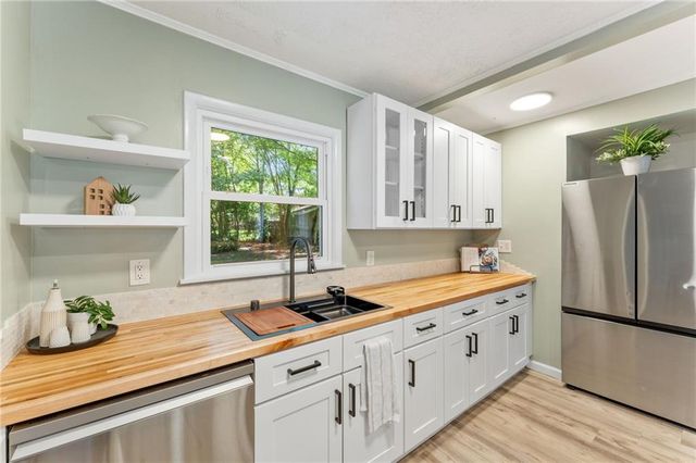 3272 Scarlett Lane, Kennesaw, GA 30144