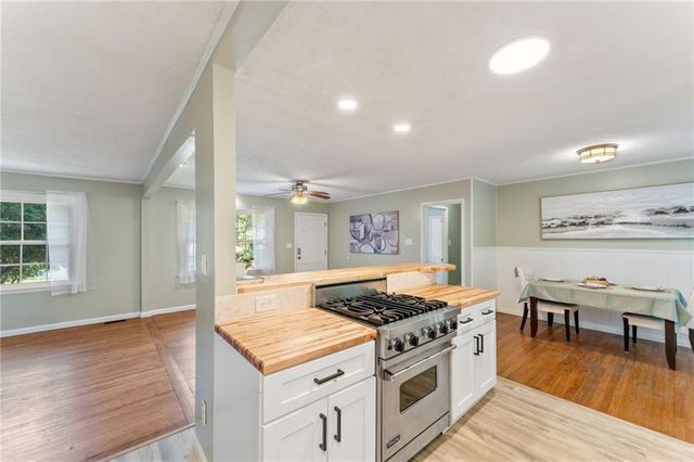 3272 Scarlett Lane, Kennesaw, GA 30144