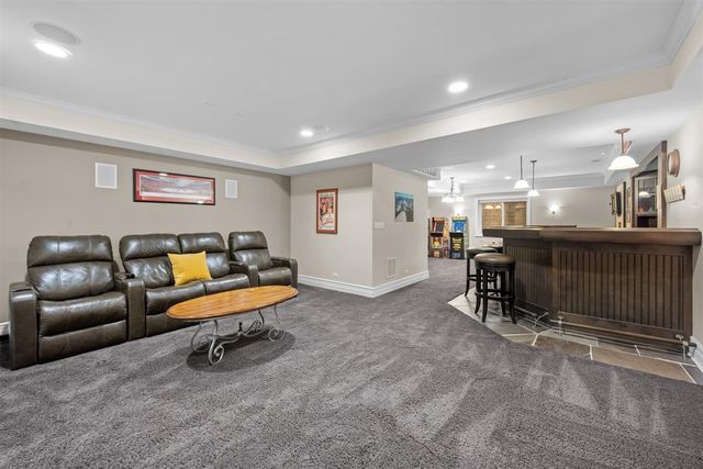 644 Beaver Road, Glenview, IL 60025