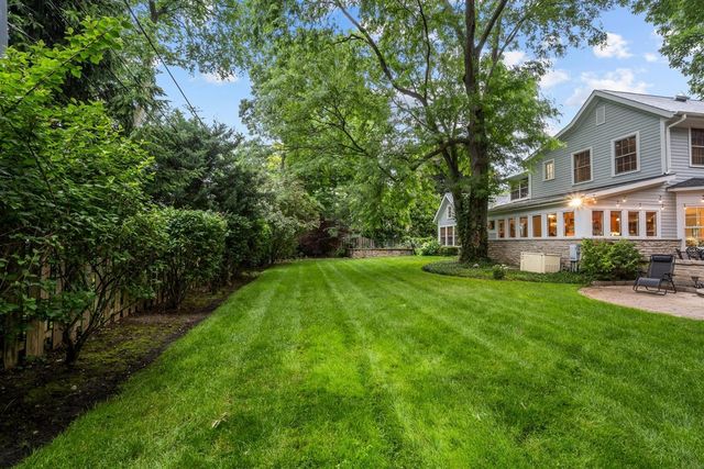 644 Beaver Road, Glenview, IL 60025