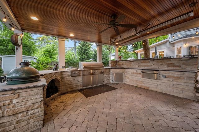 644 Beaver Road, Glenview, IL 60025