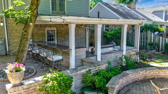 644 Beaver Road, Glenview, IL 60025
