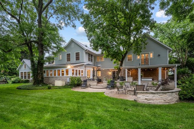 644 Beaver Road, Glenview, IL 60025