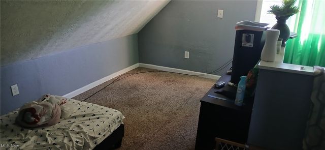 4301 Hodgson Avenue, Cleveland, OH 44109