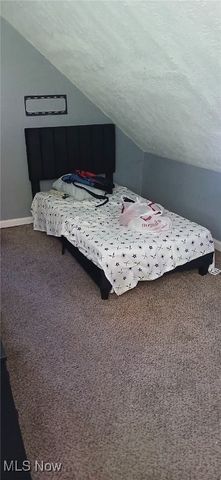 4301 Hodgson Avenue, Cleveland, OH 44109