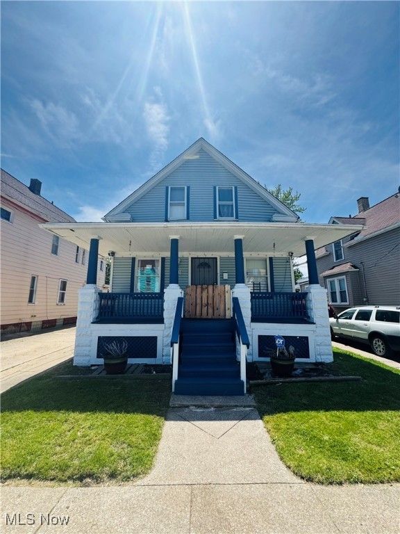 4301 Hodgson Avenue, Cleveland, OH 44109