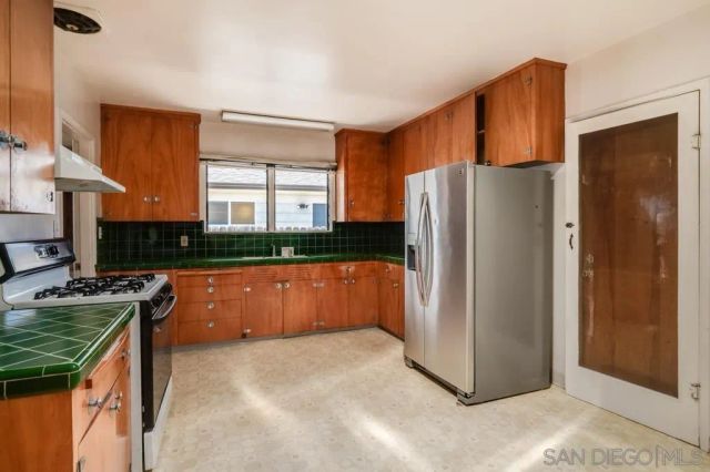 5639 Dorothy Way, San Diego, CA 92115