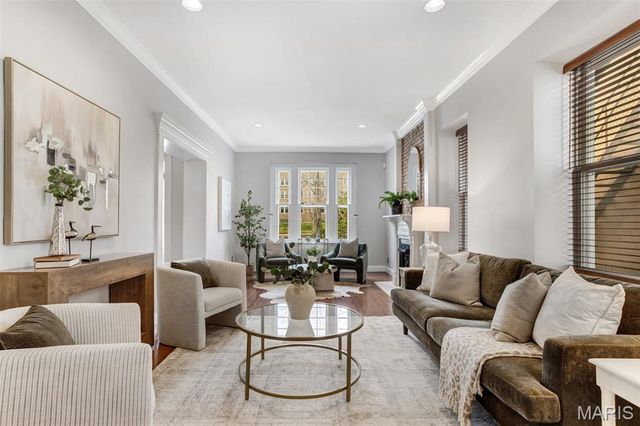 310 N Newstead Avenue, St Louis, MO 63108