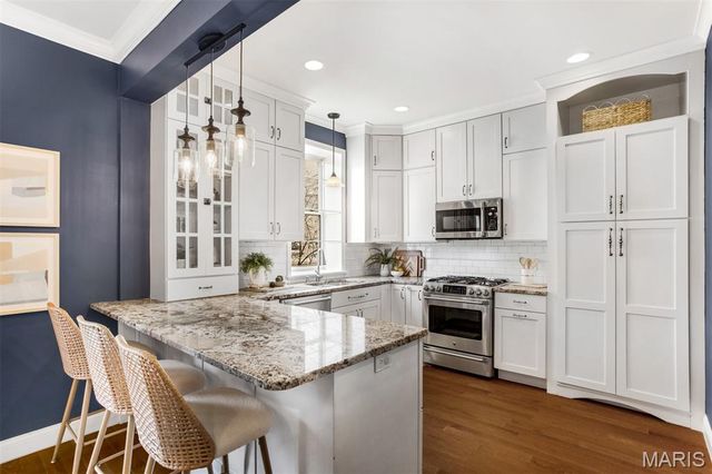 310 N Newstead Avenue, St Louis, MO 63108