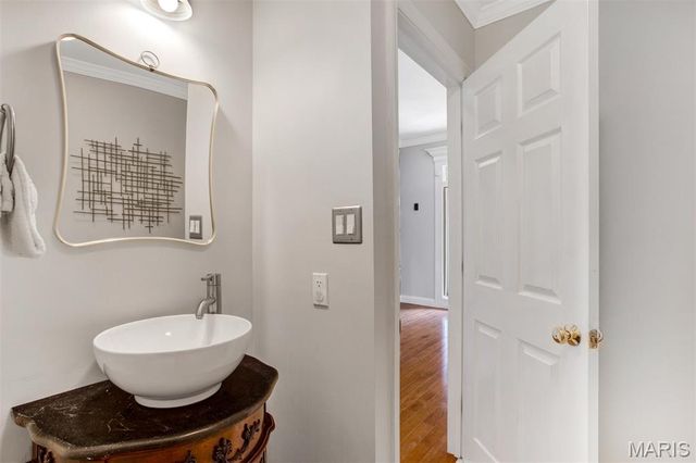 310 N Newstead Avenue, St Louis, MO 63108