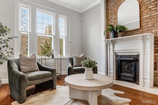 310 N Newstead Avenue, St Louis, MO 63108