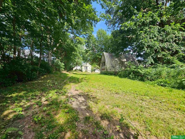1704 S 18 Street, Omaha, NE 68108