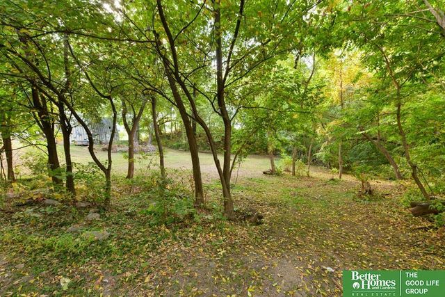 1704 S 18 Street, Omaha, NE 68108