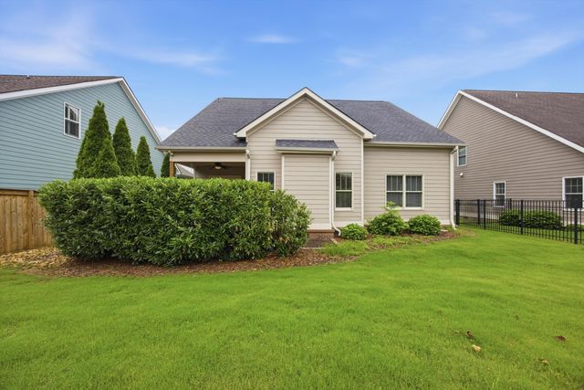 9041 Silver Maple Drive, Ooltewah, TN 37363