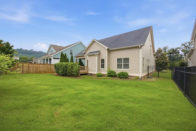 9041 Silver Maple Drive, Ooltewah, TN 37363