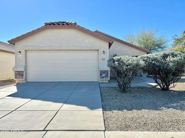 2701 E BAGDAD Road, San Tan Valley, AZ 85143
