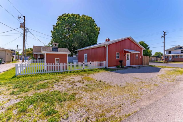 102 N Elm Street, Fort Branch, IN 47648