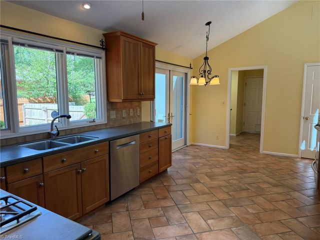 241 Harmon Court, Winston-salem, NC 27106