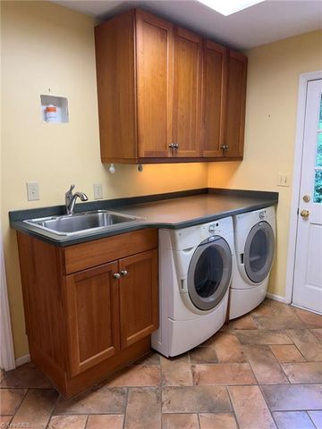 241 Harmon Court, Winston-salem, NC 27106